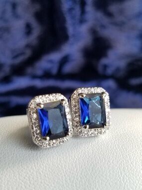 Swarovski Elements 925 Silver Emerald-cut Blue Sapphire Studs Earrings NEW